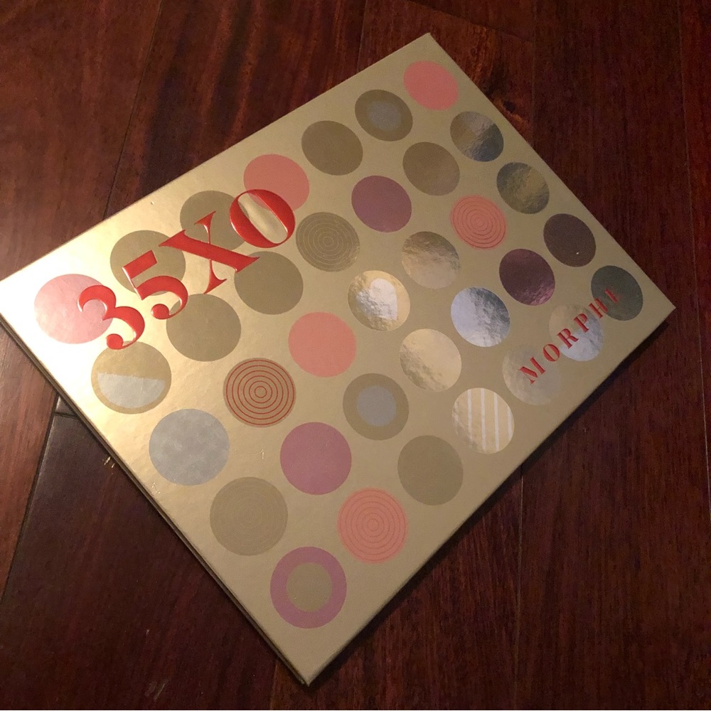 Morphe 35XO Natural Flirt eyeshadow palette